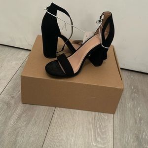Target 4” heels in black